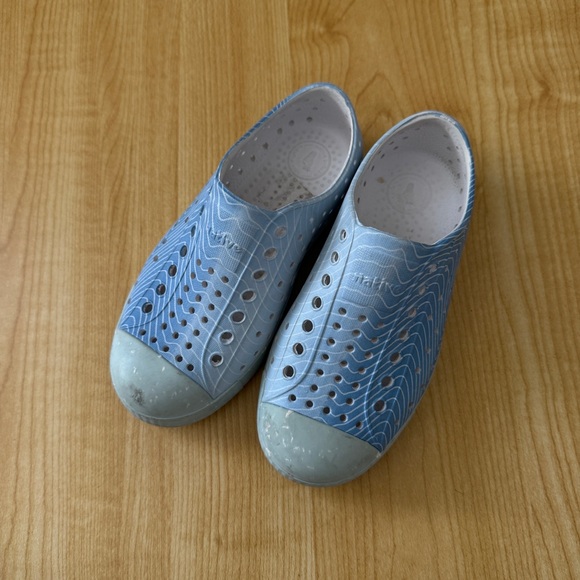 Native Shoes Kids Jefferson Slip-On Blue Marble C11 Lightweight Waterproof - Picture 2 of 4